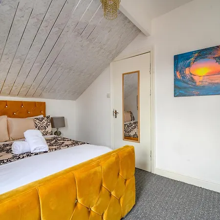 Πανσιόν -rb15cfa- For Relaxed And Cosy With Free Parking Λιντς