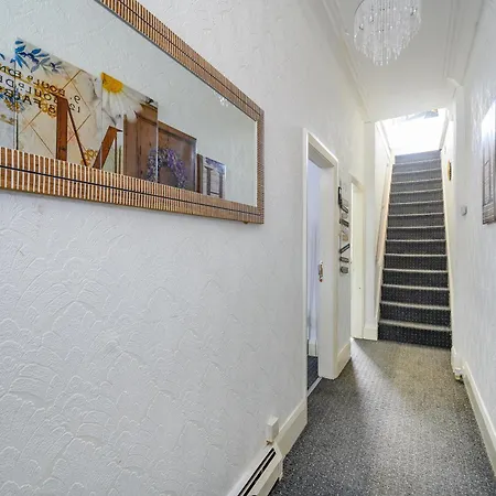 招待所 -rb15cfa- For Relaxed And Cosy With Free Parking 利兹