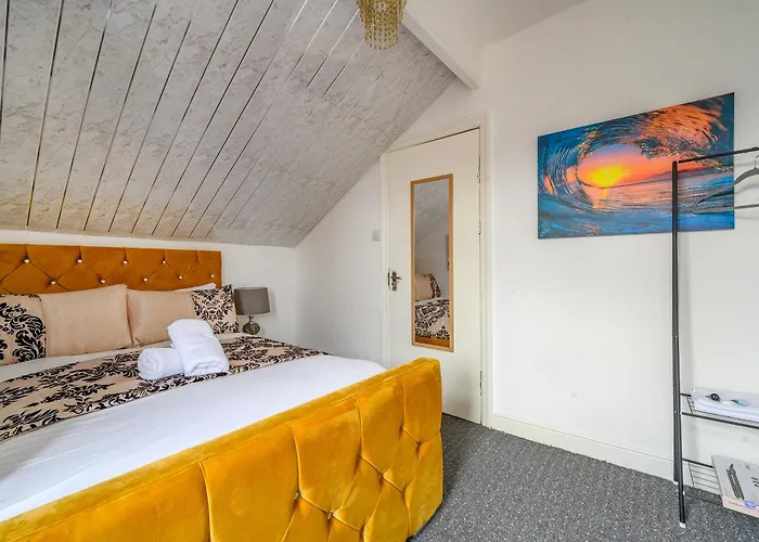 Guest house -rb15cfa- For Relaxed And Cosy With Free Parking Leeds (West Yorkshire)