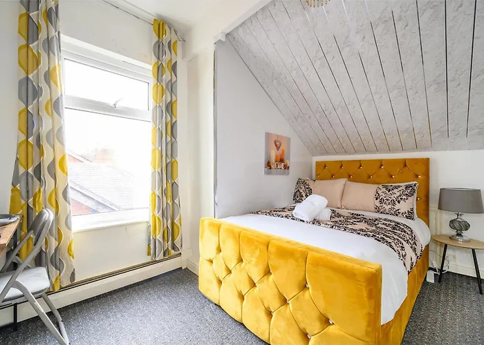 Guest house -rb15cfa- For Relaxed And Cosy With Free Parking Leeds (West Yorkshire)